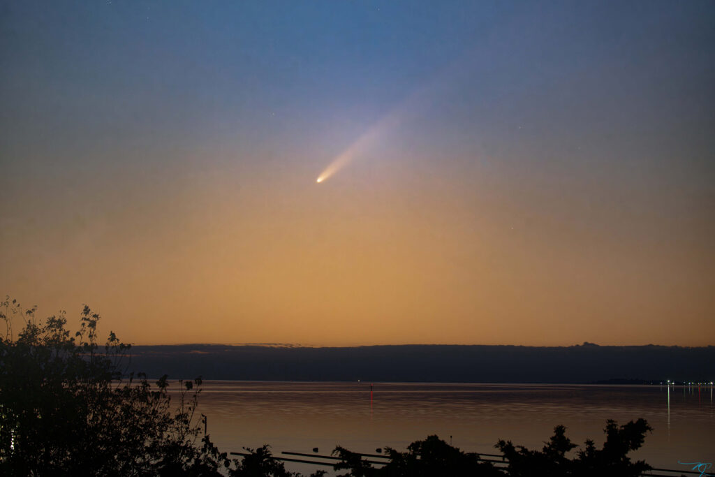 point comet gazing