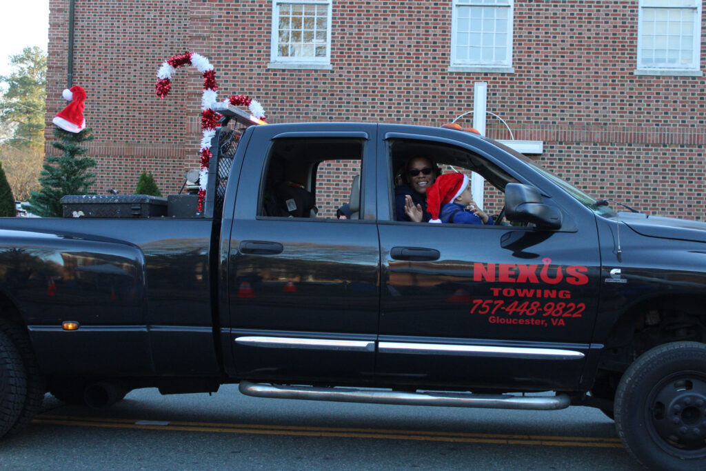 42 Entries In Saturdays Gloucester Holiday Parade Gazette Journal