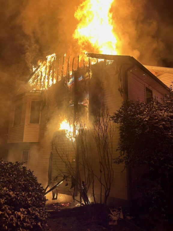 Abingdon Volunteer Fire and Rescue Fire on Glass Road